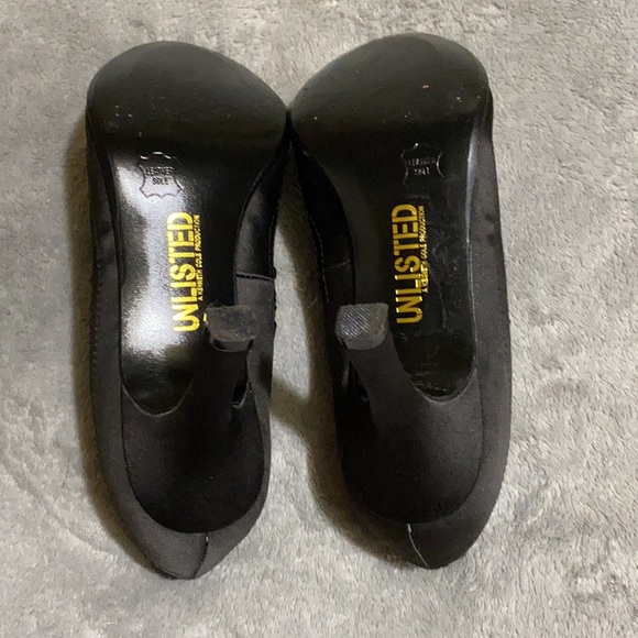 Black KC Heels - Picture 4 of 7